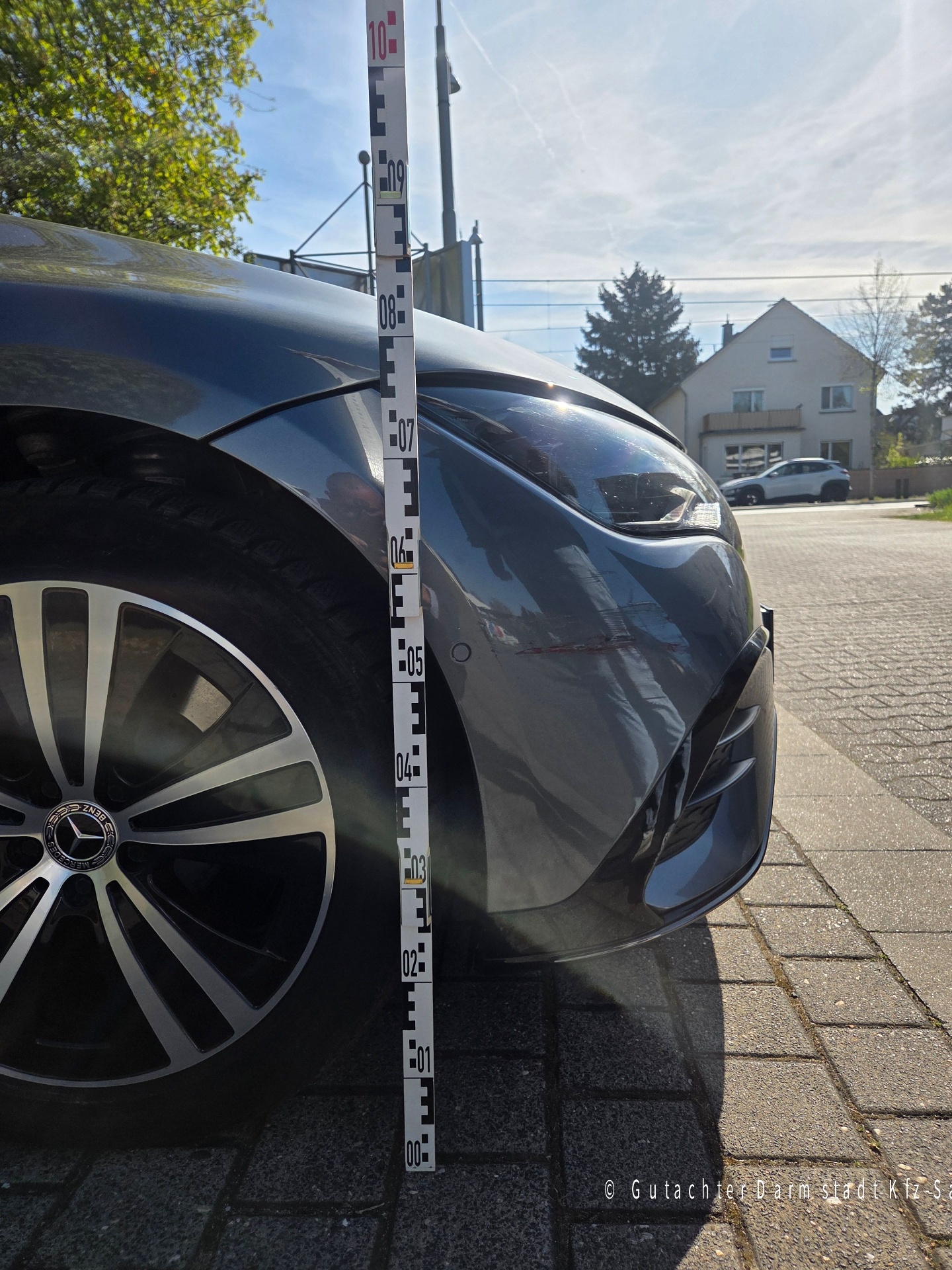 Professionelle 3D-Vermessung an einem Mercedes – Gutachter Darmstadt